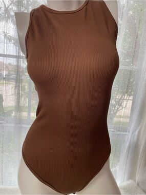 Ribbed Sleeveless Brown Bodysuit